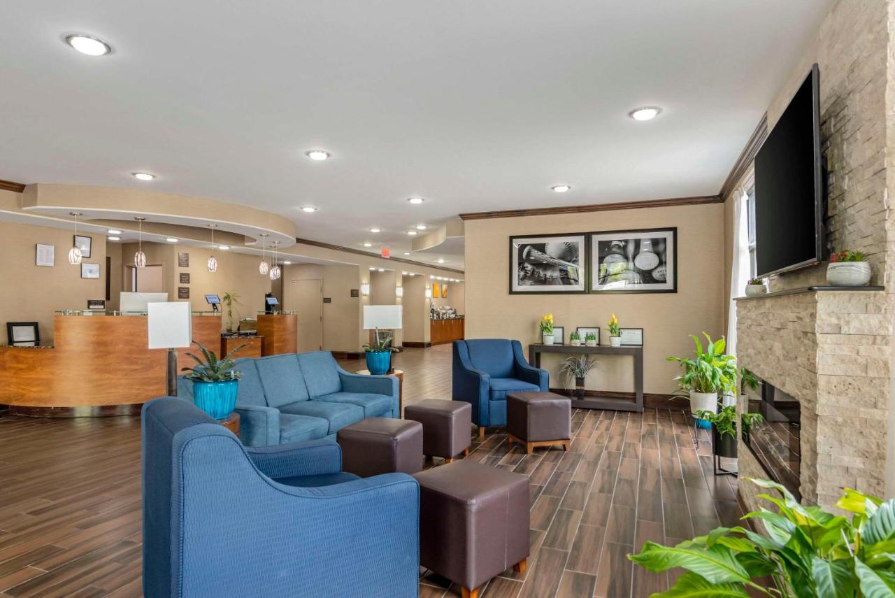 Comfort Suites At Kennesaw State University Exterior foto